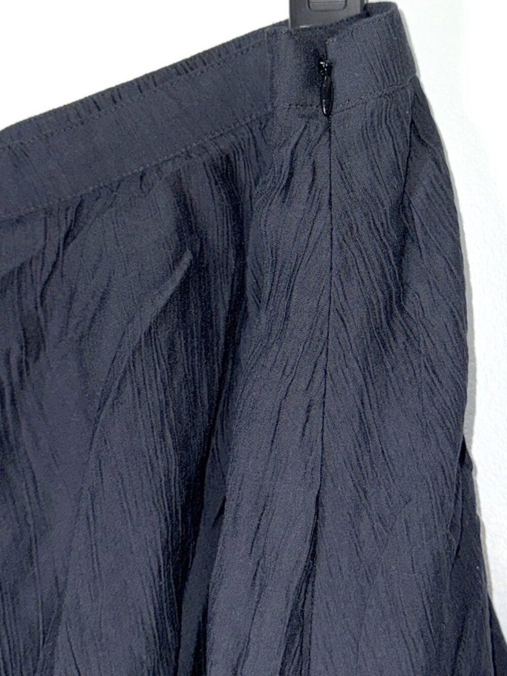 Abercrombie & Fitch Black Crinkle Tiered Layered Ruffle Maxi Zip Skirt XL T Tall - Picture 4 of 6